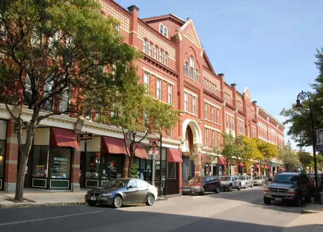 Property at 30 Hanover St #211, Manchester, NH, 03101, 1 bed, 1 bath, [object Object]