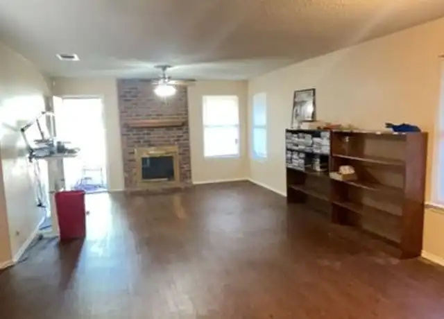 Property at 1304 Garden Path Dr, Round Rock, TX, 78664, 3 beds, 2 baths, [object Object]