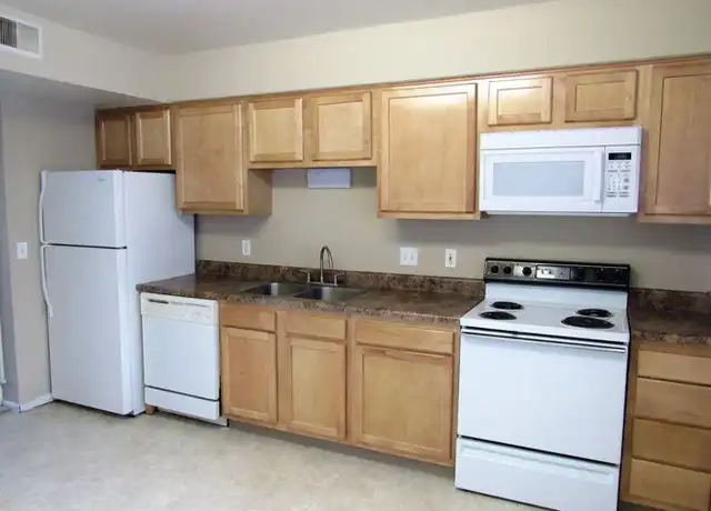 Property at 2306 Village Ct Unit 3203, Omaha, NE, 68144, 1 bed, 1 bath, [object Object]