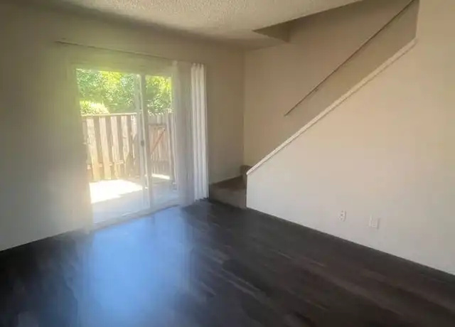 Property at 7911 SE King Rd Unit 30, Milwaukie, OR, 97222, 2 beds, 1.5 baths, [object Object]