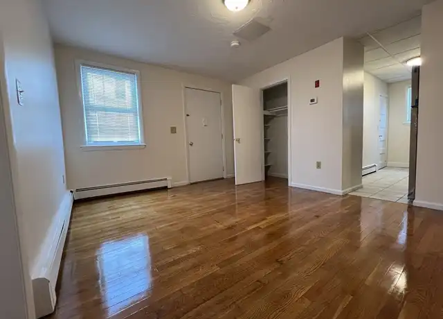 Property at 4 Appleton St Unit 2, Quincy, MA, 02171, 1 bed, 1 bath, [object Object]