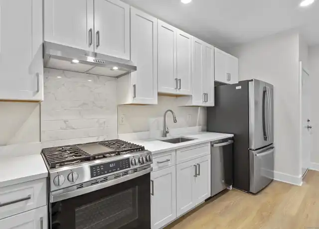 Property at 1546 Chapel St Unit 2, New Haven, CT, 06511, 1 bed, 1 bath, [object Object]