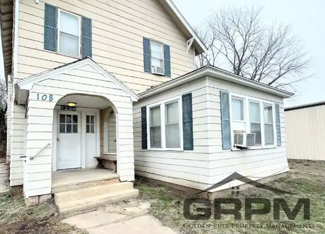 Property at 108 W 5th Ave Unit 3, Hutchinson, KS, 67501, 1 bed, 1 bath, [object Object]