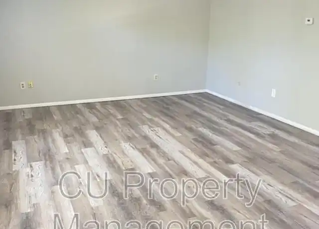 Property at 705 Hollycrest Dr Unit 4, Champaign, IL, 61821, 2 beds, 1 bath, [object Object]