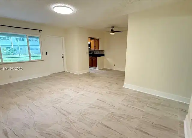 Property at 270 Layne Blvd #102, Hallandale Beach, FL, 33009, 2 beds, 2 baths, [object Object]