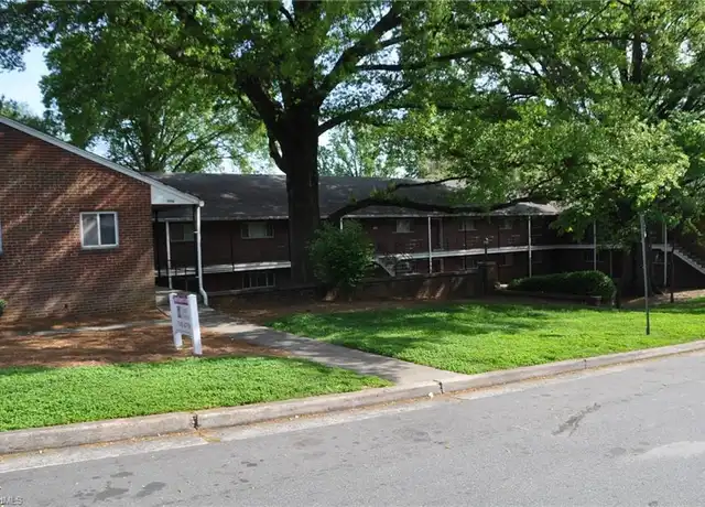 Property at 1608 W Northwest Blvd Unit E, Winston-Salem, NC, 27104, 2 beds, 1 bath, [object Object]