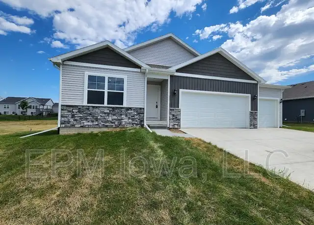 Property at 7612 Crossroads Dr SW, Cedar Rapids, IA, 52404, 4 beds, 3 baths, [object Object]
