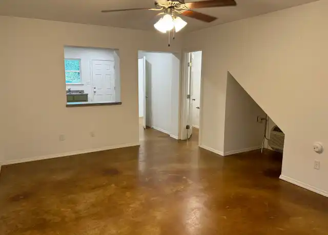 Property at 208 S 26th St, Van Buren, AR, 72956, 2 beds, 1.5 baths, [object Object]