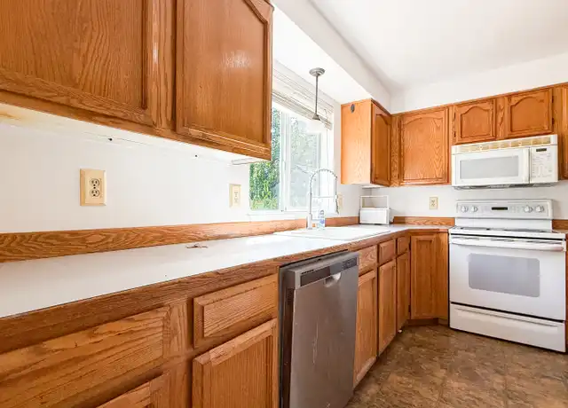 Property at 23503 SE 282nd Pl, Maple Valley, WA, 98038, 3 beds, 2.5 baths, [object Object]