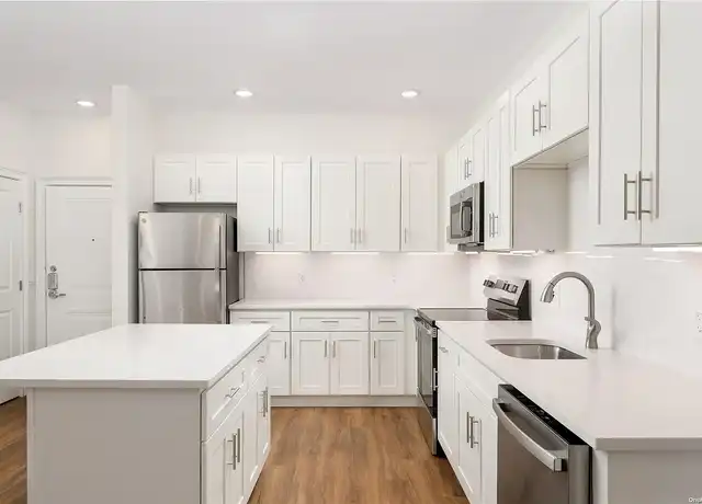 Property at One North - 1 N Country Rd, Port Jefferson, NY, 11777, 1-2 bed, 1-2 bath, [object Object]