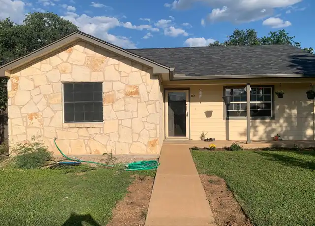 Property at 305 Avenue R, Marble Falls, TX, 78654, 3 beds, 2 baths, [object Object]