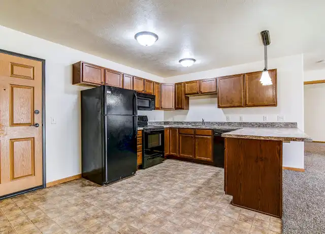 Property at 2008 33rd St NW Unit 2008-202, Minot, ND, 58703, 2 beds, 2 baths, [object Object]