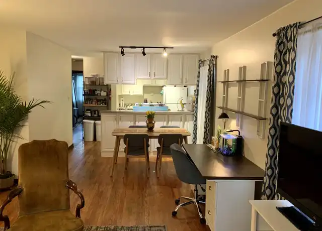 Property at 952 Kennebec St, Pittsburgh, PA, 15217, 1 bed, 1 bath, [object Object]