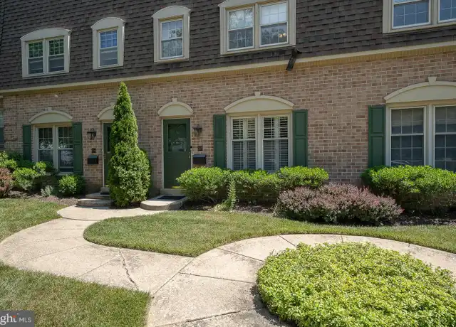 Property at 207 Bloomingdale Ave Unit 8B, Wayne, PA, 19087, 3 beds, 2.5 baths, [object Object]
