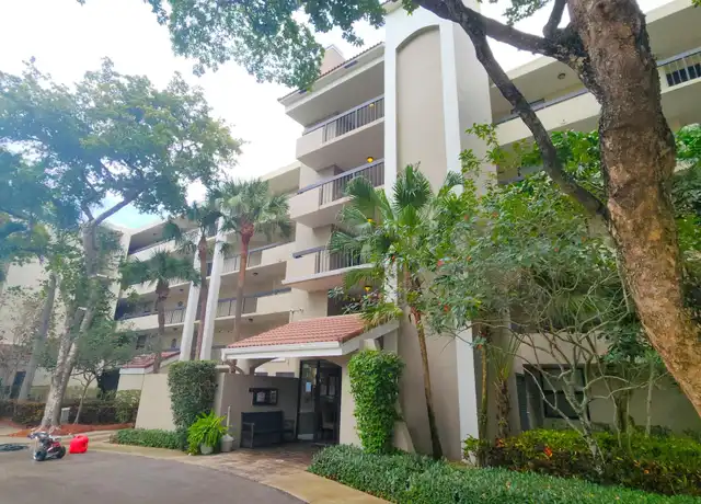 Property at 2025 Lavers Cir Unit D107, Delray Beach, FL, 33444, 2 beds, 2 baths, [object Object]