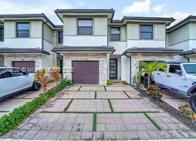 Property at 15850 NW 91st Ct, Hialeah, FL, 33018, 3 beds, 2.5 baths, [object Object]