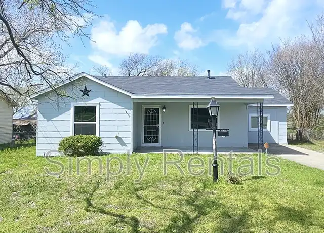 Property at 1409 Wolfe City Dr, Greenville, TX, 75401, 3 beds, 2 baths, [object Object]