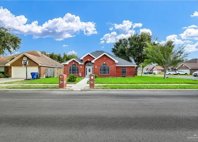 Property at 4621 W Maple Ave, McAllen, TX, 78501, 4 beds, 2 baths, [object Object]