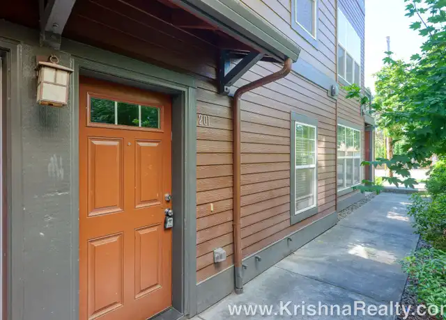 Property at 1000 SW 170th Ave, Beaverton, OR, 97006, 3 beds, 2.5 baths, [object Object]