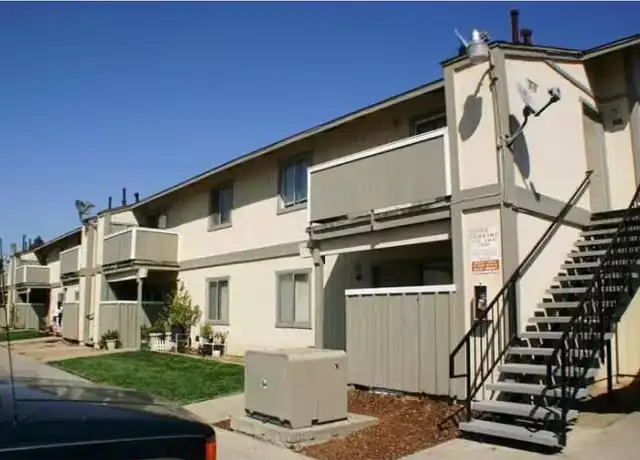 Property at 1101 Park St Unit 2, Turlock, CA, 95380, 2 beds, 1 bath, [object Object]