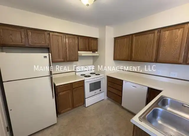 Property at 35 Valley View Ln Unit D, Bangor, ME, 04401, 2 beds, 1.5 baths, [object Object]