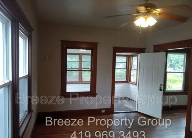 Property at 1525 Kelsey Ave, Toledo, OH, 43605, 2 beds, 1 bath, [object Object]