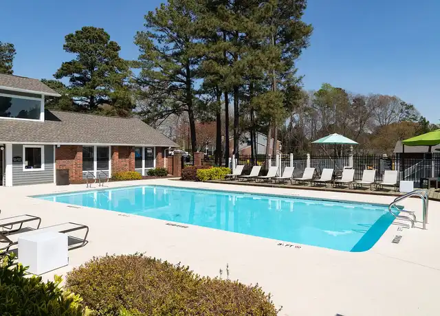 Property at Duraleigh Woods - 5600 Briar Oaks Ln, Raleigh, NC, 27612, 1-2 bed, 1 bath, [object Object]