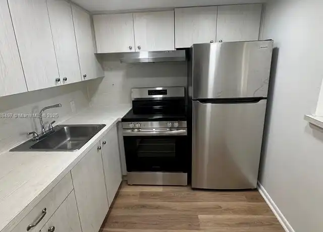 Property at 230 Brighton I Unit 230, Boca Raton, FL, 33434, 1 bed, 1.5 baths, [object Object]
