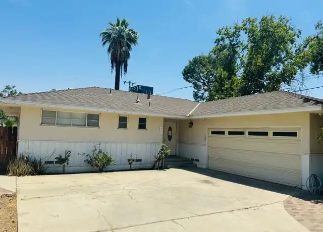 Property at 230 B St, Bakersfield, CA, 93304, 3 beds, 2 baths, [object Object]