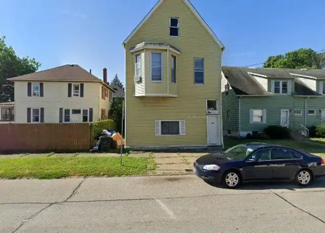 Property at 1122 16th Ave Unit Big Bird Up, Moline, IL, 61265, 2 beds, 1 bath, [object Object]