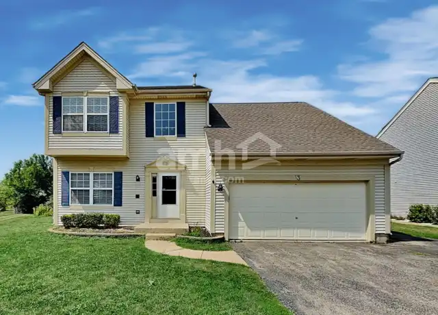 Property at 3 Rochelle Ct, Lake in the Hills, IL, 60156, 4 beds, 2.5 baths, [object Object]