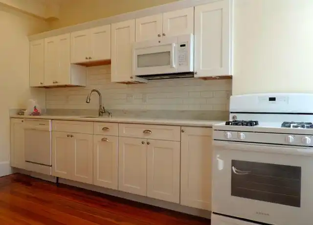 Property at 249 L St, South Boston, MA, 02127, 3 beds, 1 bath, [object Object]
