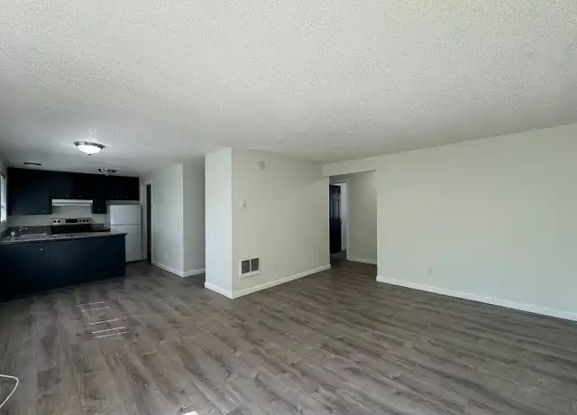 Property at 74 SE 148th Ave Unit 98, Portland, OR, 97233, 2 beds, 1 bath, [object Object]