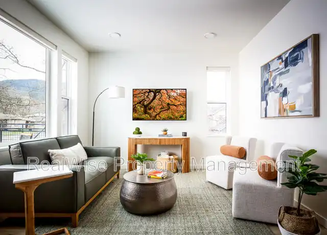 Property at 1244 Quincy St Unit 202, Ashland, OR, 97520, 1 bed, 1 bath, [object Object]