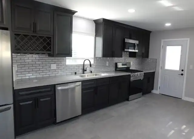 Property at 1111 Carol St #2, La Habra, CA, 90631, 1 bed, 1 bath, [object Object]