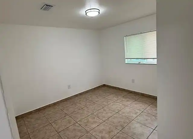 Property at 2148 Dora St Unit 11, Fort Myers, FL, 33901, 2 beds, 1 bath, [object Object]