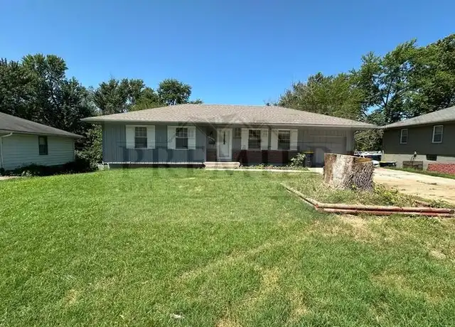 Property at 11808 Smalley Ave, Kansas City, MO, 64134, 4 beds, 1.5 baths, [object Object]