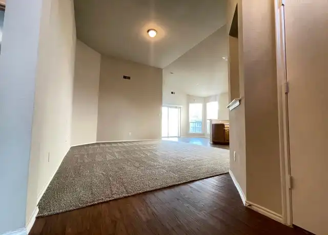 Property at 7452 Maroon Dr, Fort Worth, TX, 76120, 3 beds, 2 baths, [object Object]