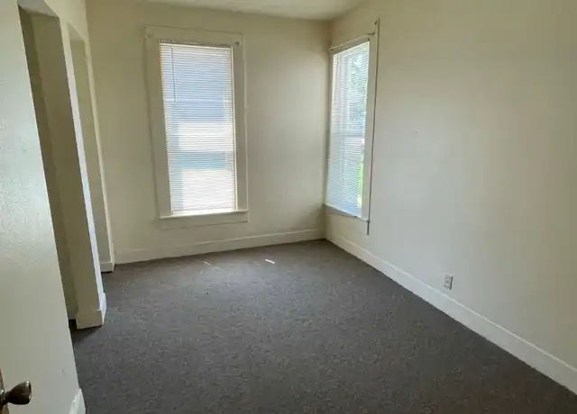 Property at 315 9th Ave Unit NI315X, Eau Claire, WI, 54703, 4 beds, 1 bath, [object Object]