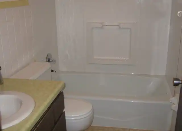 Property at 3116 Rennoc Rd Unit 7, Knoxville, TN, 37918, 2 beds, 1 bath, [object Object]