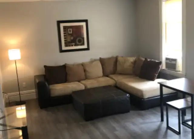 Property at 539 W Carolina Ave Unit 2, Chester, WV, 26034, 2 beds, 1 bath, [object Object]