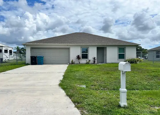 Property at 2371 SW Chestnut Ln, Port Saint Lucie, FL, 34953, 3 beds, 2 baths, [object Object]