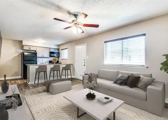Property at 2211 W Hickory St Unit B3R, Denton, TX, 76201, 1 bed, 1 bath, [object Object]