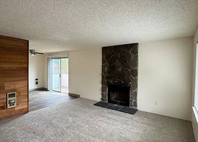 Property at 7940 SW 28th Ave, Portland, OR, 97219, 2 beds, 1 bath, [object Object]