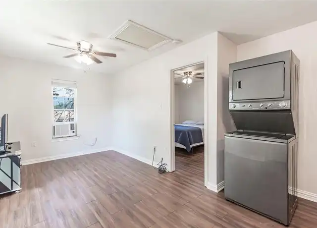 Property at 3008 Wichita St Unit Gar, Houston, TX, 77004, 1 bed, 1 bath, [object Object]