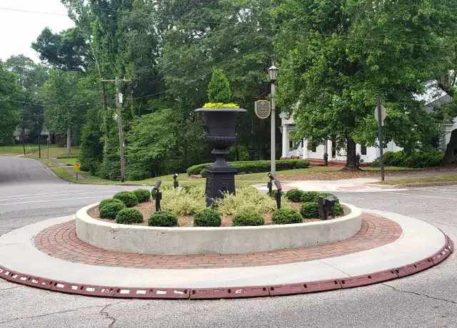 Property at 408 Haralson Ave Unit 408, Gadsden, AL, 35901, 2 beds, 1 bath, [object Object]