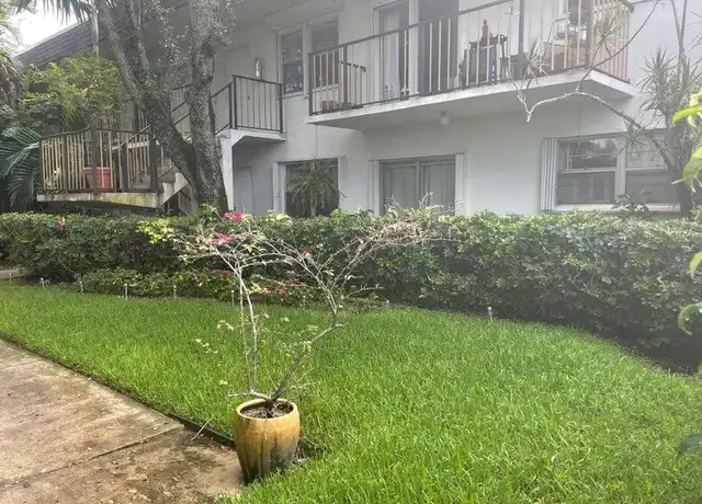 Property at 2324 Van Buren St #102, Hollywood, FL, 33020, 2 beds, 2 baths, [object Object]