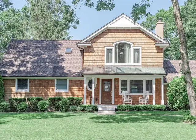 Property at 4 Landing Ln, East Quogue, NY, 11942, 6 beds, 4.5 baths, [object Object]