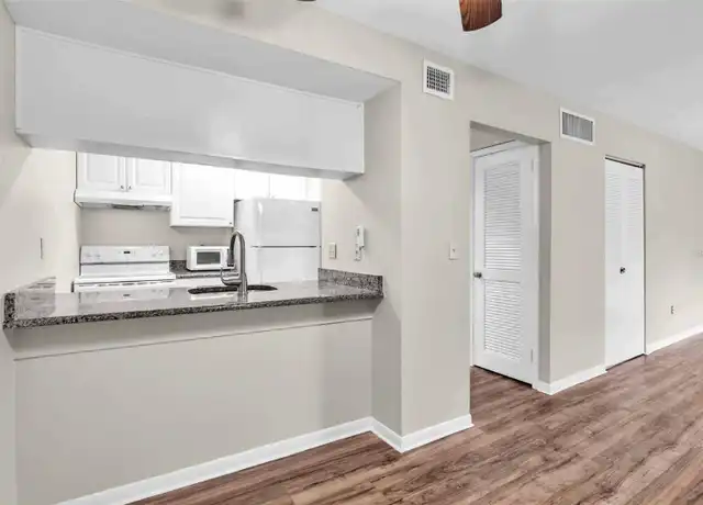 Property at 1799 N Highland Ave Unit D28, Clearwater, FL, 33755, 2 beds, 1.5 baths, [object Object]