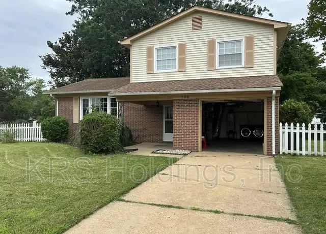 Property at 208 Fort Worth St, Hampton, VA, 23669, 3 beds, 1.5 baths, [object Object]